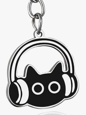 Cool Cat Bag Charm Keychain - Silver and Black Cute Cat with Headphones Keyring